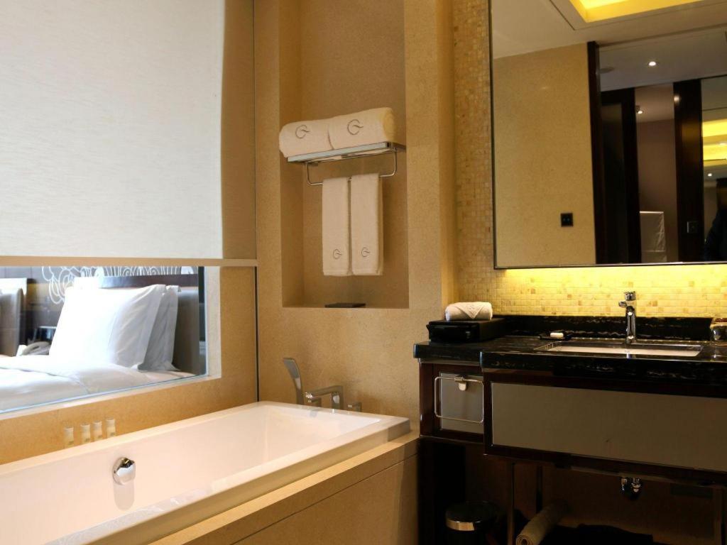 Beijing Grand Skylight International Hotel Екстер'єр фото